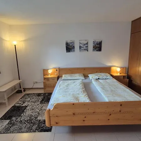 アパート Im Gruenen *